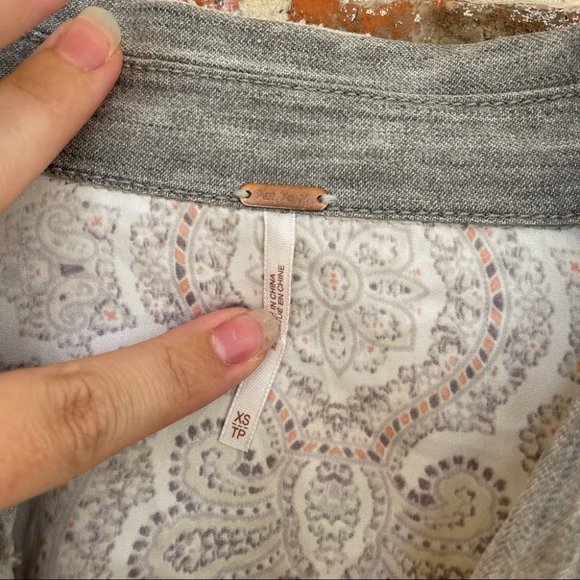 Free People Center Front Paisley Denim Pocket Silky Button Down oversized top XS - Picture 7 of 13